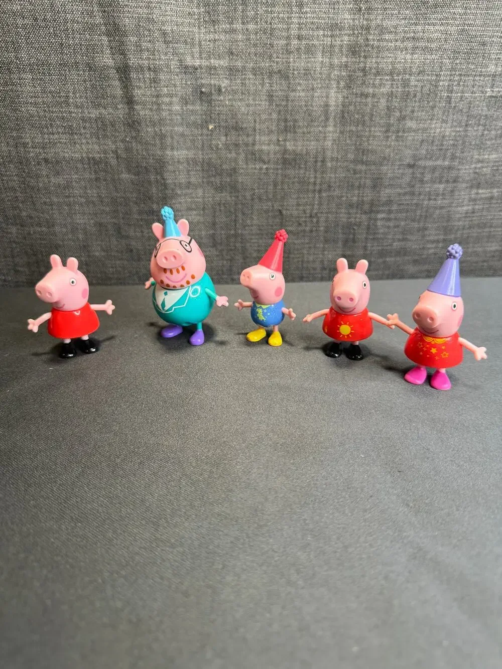 Peppa Pig Family Party Figures Lot of 5 Bundle Hats Birthday Cake Topper 2.5